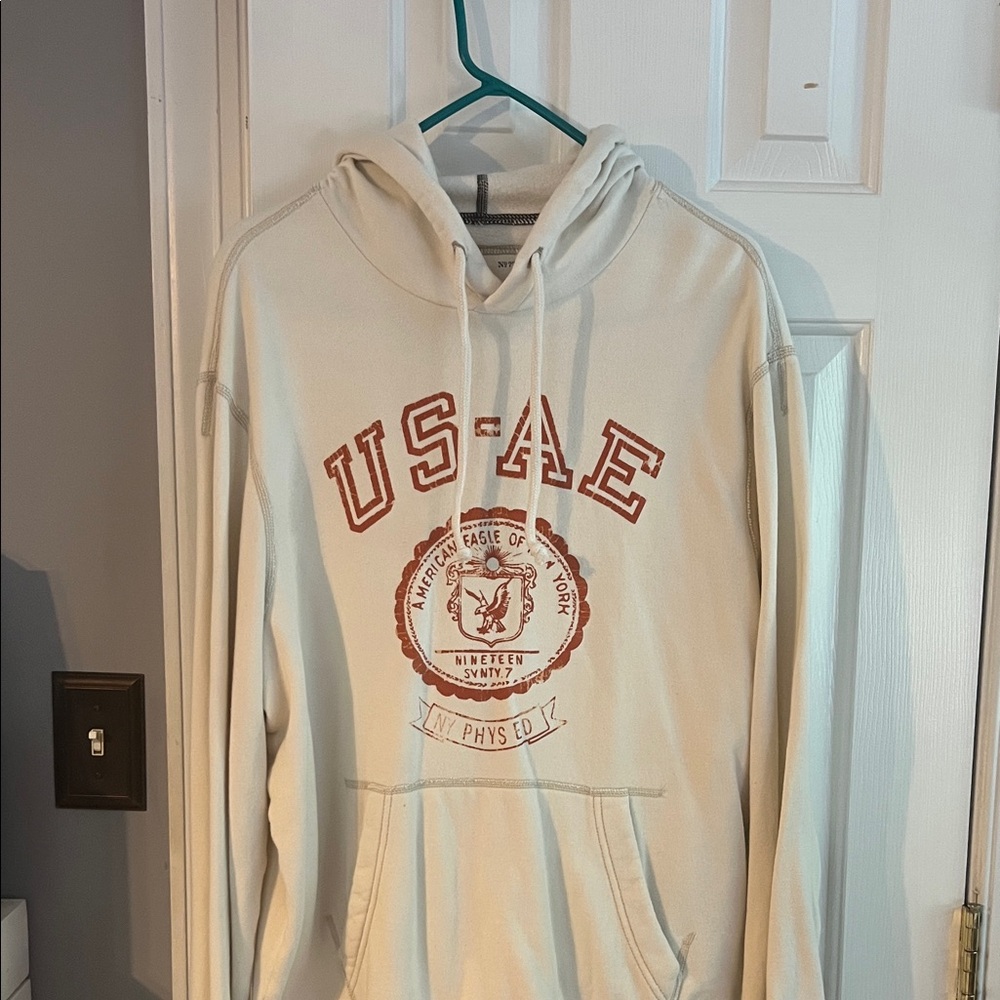 Men’s XL American Eagle Cream Hoodie